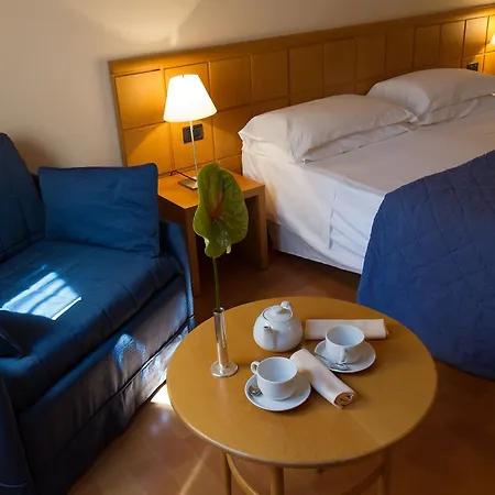 Dei Duchi Hotell 4*