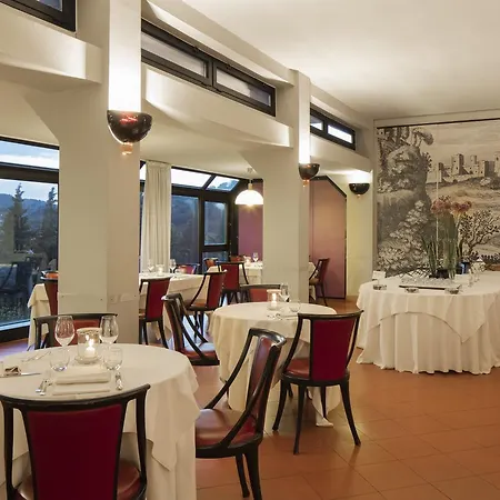 Dei Duchi Hotell 4*