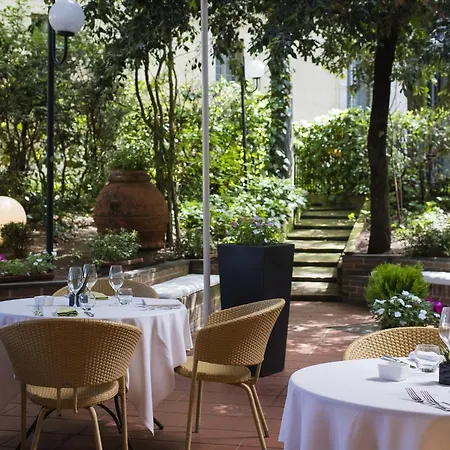 Dei Duchi Hotell 4*